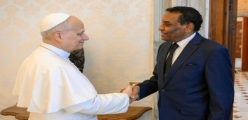 Prime Minister Holds Talks with Vatican Pope in Rome
