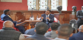 Prime Minister Presents Peace Initiative at Oxford Amid Strong Student Engagement
