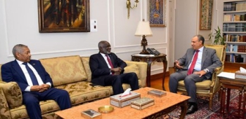 Finance Minister, Egyptian Foreign Minister Discuss Strengthening Economic and Trade Cooperation