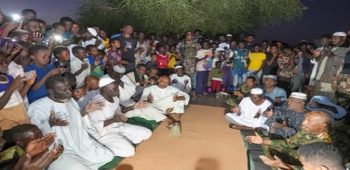 Al-Burhan Takes Ramadan Iftar with His Soldiers at “Suleiman Bashara Barracks”