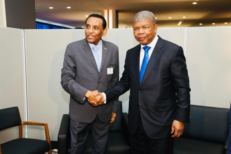 Prime Minister Meets Angolan President